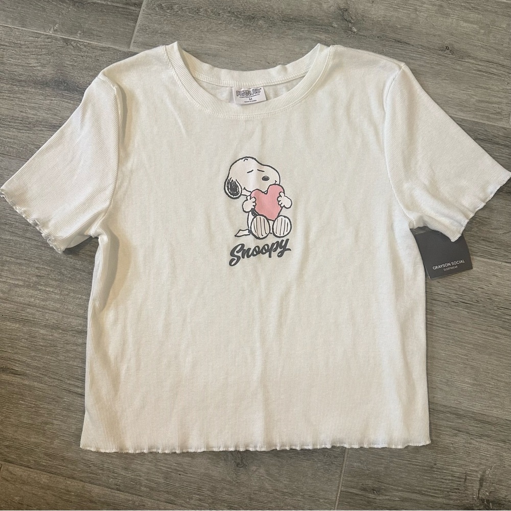 Grayson Collective Social
Peanuts Snoopy White Ribbed
Cropped T-Shirt Medium NWT